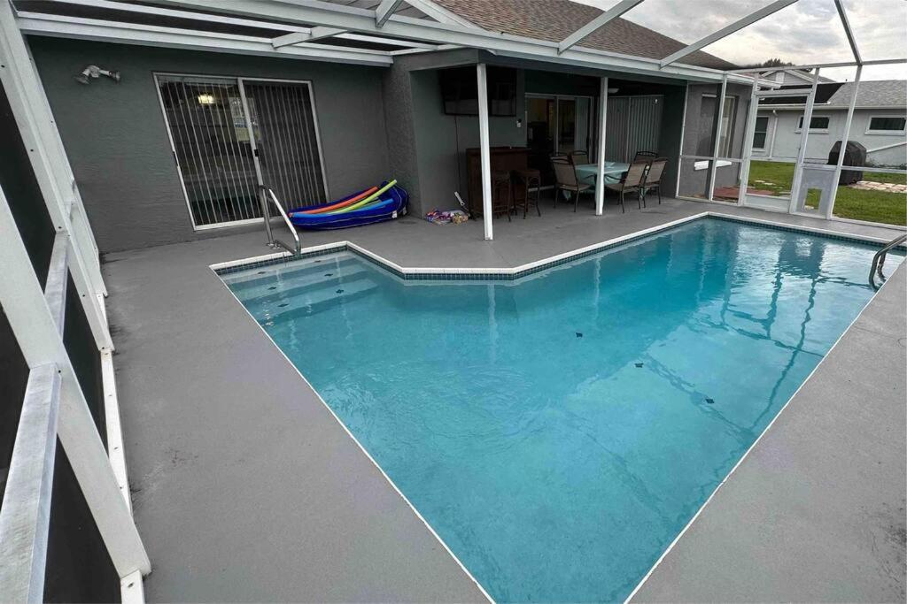 Manatee Oasis Weeki Wachee Family Fun Pool Home Spring Hill Bagian luar foto