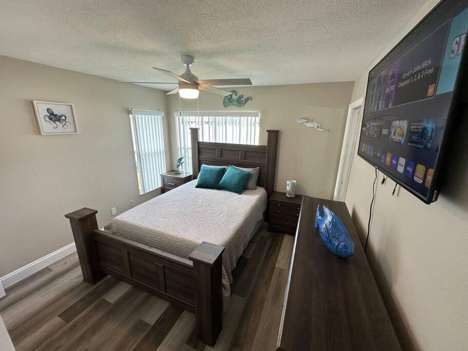 Manatee Oasis Weeki Wachee Family Fun Pool Home Spring Hill Bagian luar foto