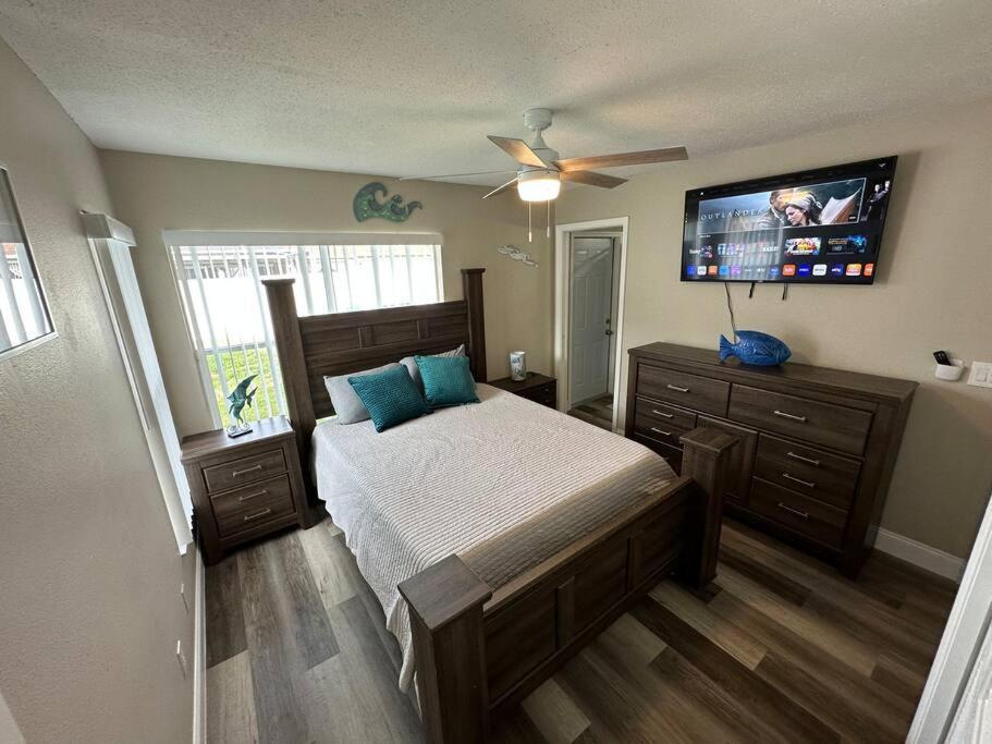 Manatee Oasis Weeki Wachee Family Fun Pool Home Spring Hill Bagian luar foto