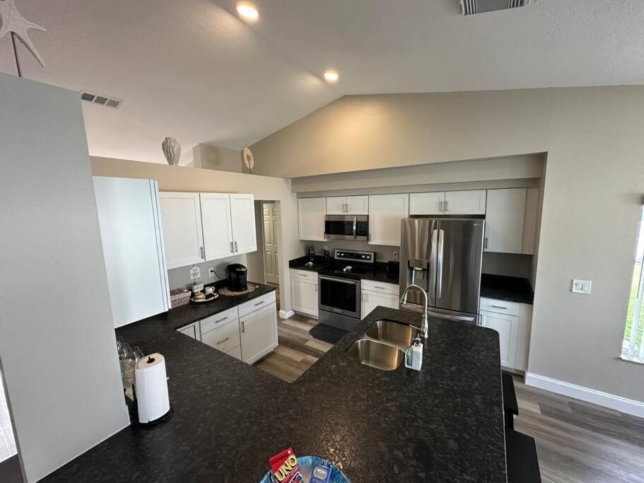 Manatee Oasis Weeki Wachee Family Fun Pool Home Spring Hill Bagian luar foto
